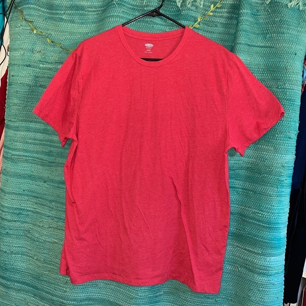 Old Navy men’s XL shirt red